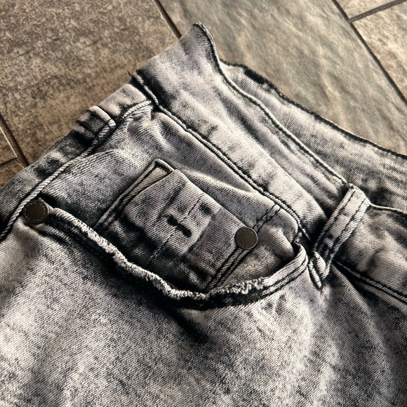 City Chic Harley Ankle Jeans - Picture 4 of 10